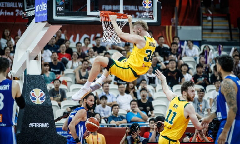 Μουντομπάσκετ: Στα ημιτελικά τα «καγκουρό» για πρώτη φορά στην ιστορία τους