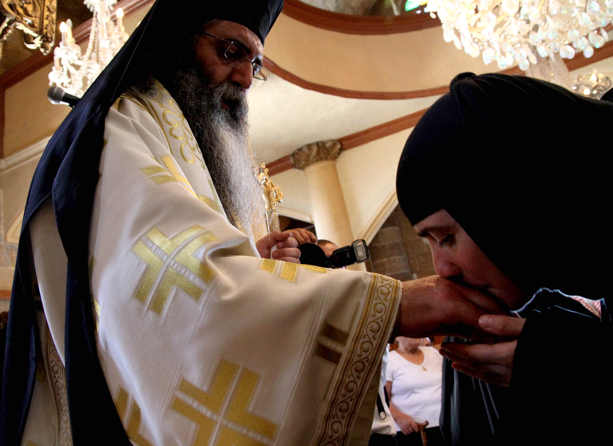 Τα "κακώς έχοντα" της Εκκλησίας της Κύπρου (ΒΙΝΤΕΟ)