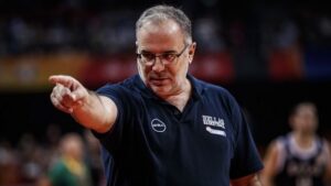 Σκουρτόπουλος: «Ρωτήστε τον Αντετοκούνμπο αν τον χρησιμοποιήσαμε σωστά»