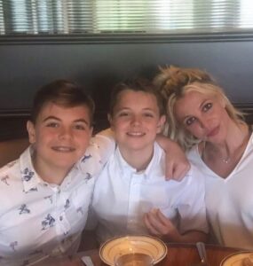 Μπρίτνεϊ Σπίαρς: Κατηγορούν τον πατέρα της για κακοποίηση του γιου της