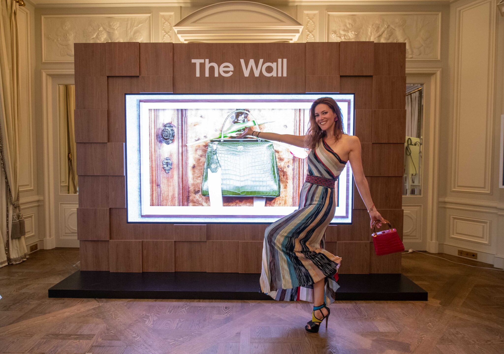 Η «Wall Luxury» της Samsung θα Πρωταγωνιστεί στο Paris Fashion Week