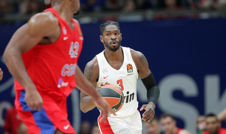 Μεγάλη νίκη για τον Ολυμπιακό στη Μόσχα