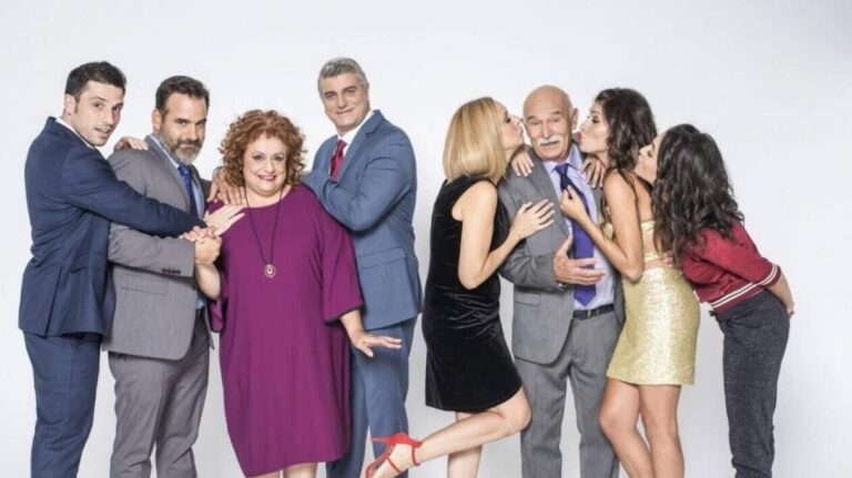 Μην αρχίζεις τη μουρμούρα: Ο "εγκλεισμός" της Βούλας και η έκπληξη του Μηνά