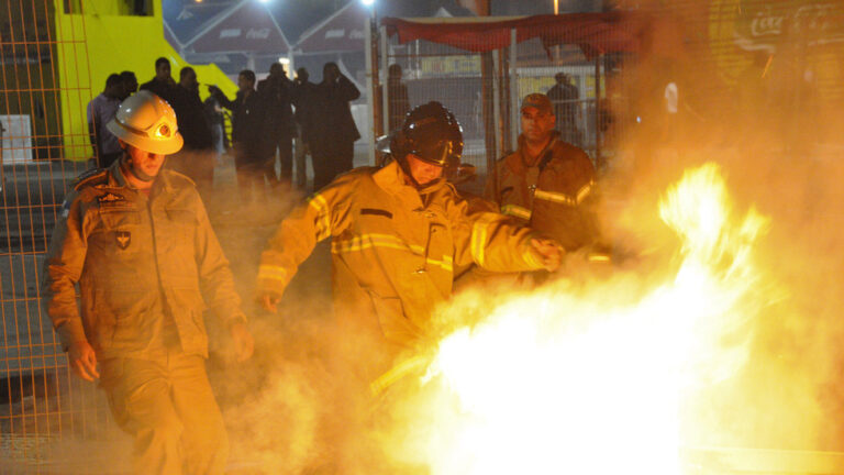 Βραζιλία: Αεροσκάφος έπεσε σε κατοικημένη περιοχή (ΒΙΝΤΕΟ)