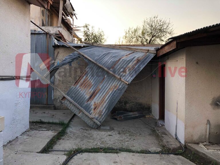 "Φονικά εργαλεία" τσίγκοι και μεταλλικές κατασκευές σε περίπτωση κακοκαιρίας