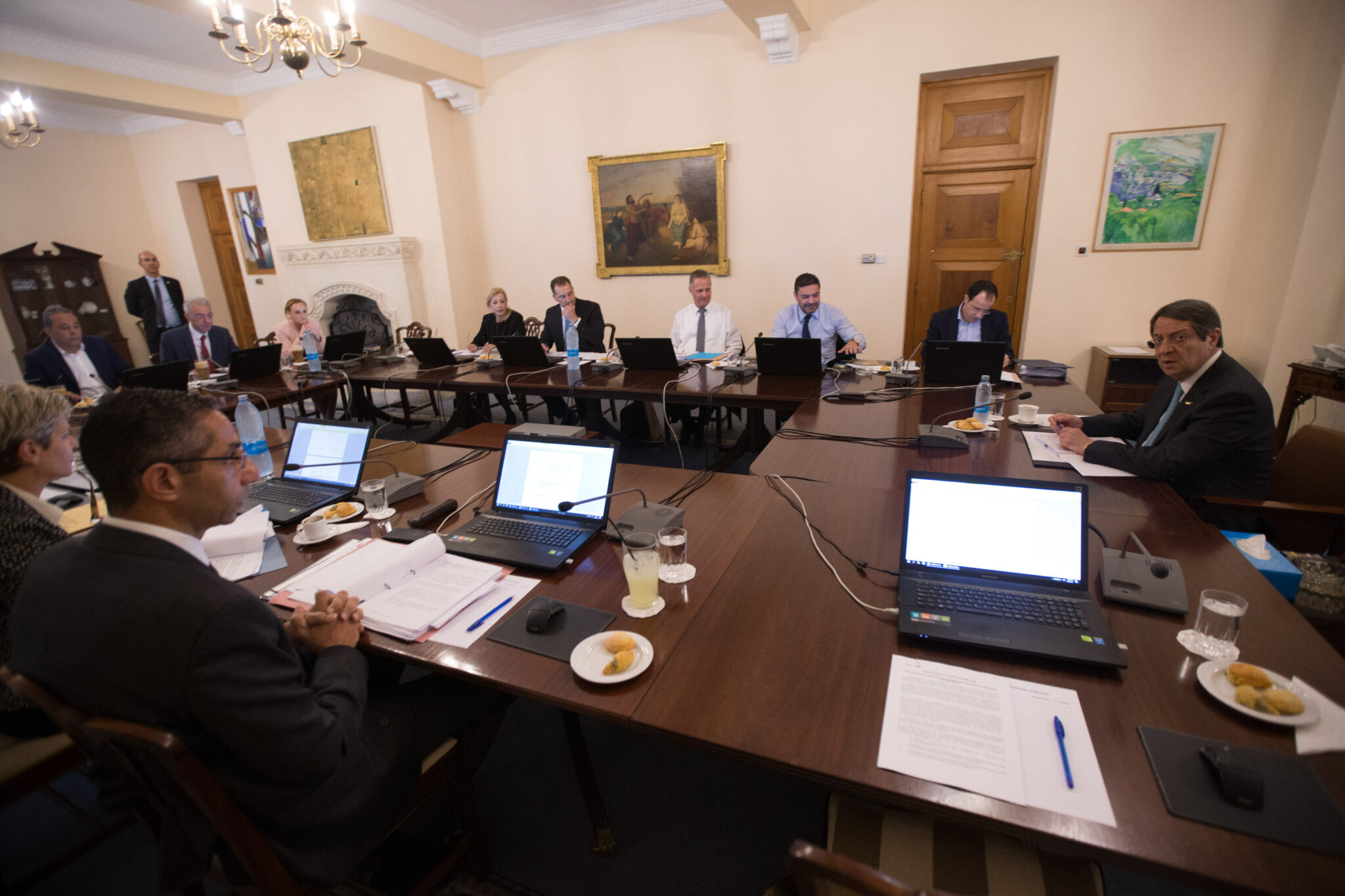 'Ερευνα Υπουργικού για τις πολιτογραφήσεις ξένων υπηκόων με τα παλιά κριτήρια