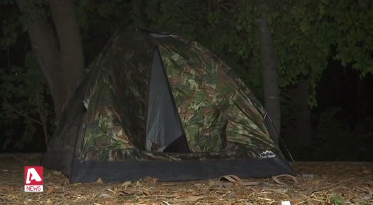 "Μου ζήτησε να τον πληρώσω με σεξ γιατί δεν είχα λεφτά" (ΒΙΝΤΕΟ)