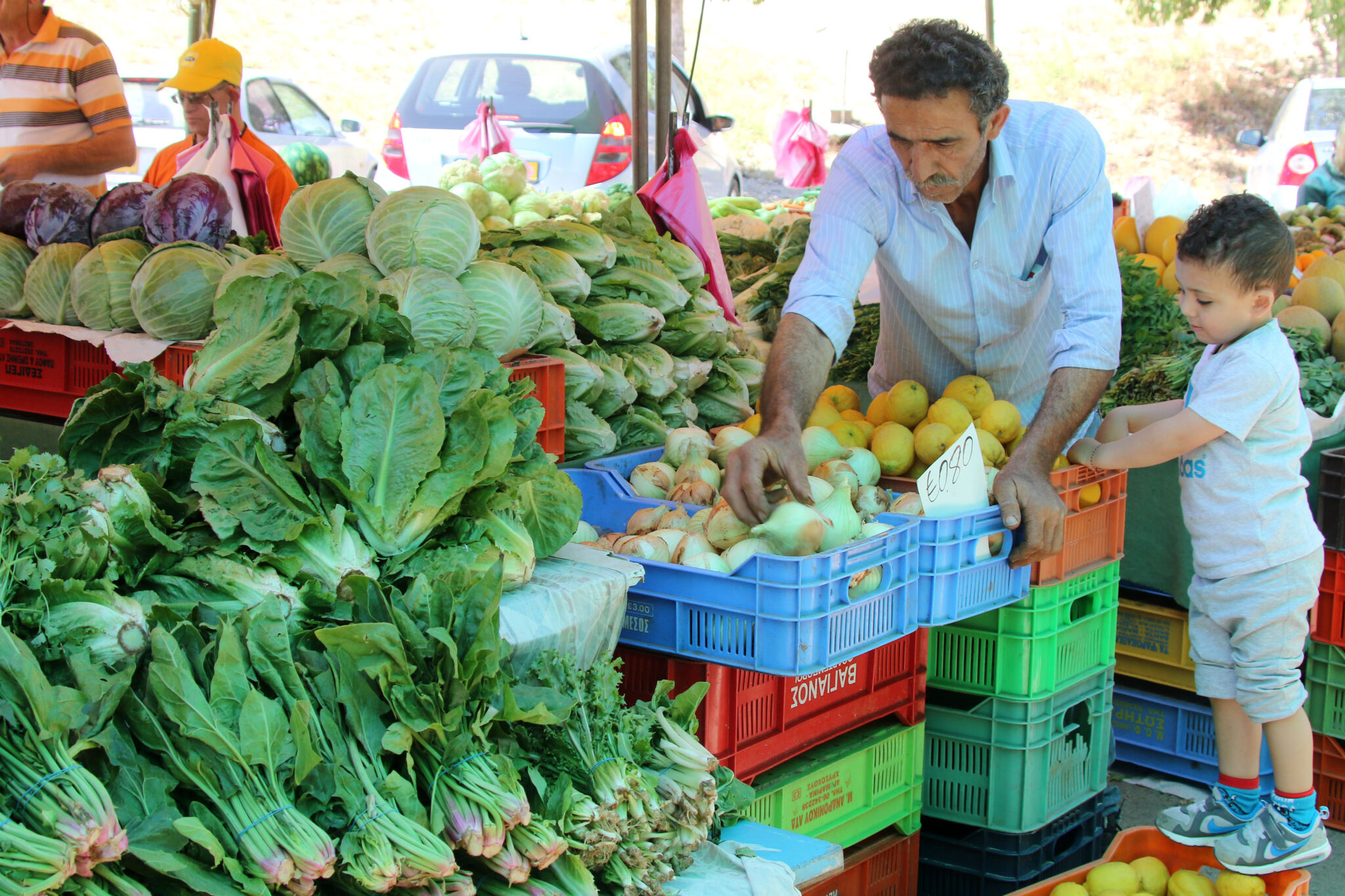 Αυξήσεις "φωτιά" σε φρούτα και λαχανικά φέρνει η κακοκαιρία (ΒΙΝΤΕΟ)