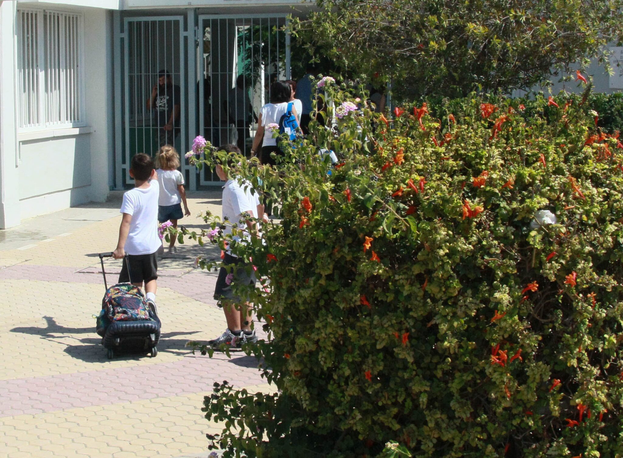 Άγνωστος προσέγγισε μαθητή έξω από δημοτικό σχολείο της Λευκωσίας