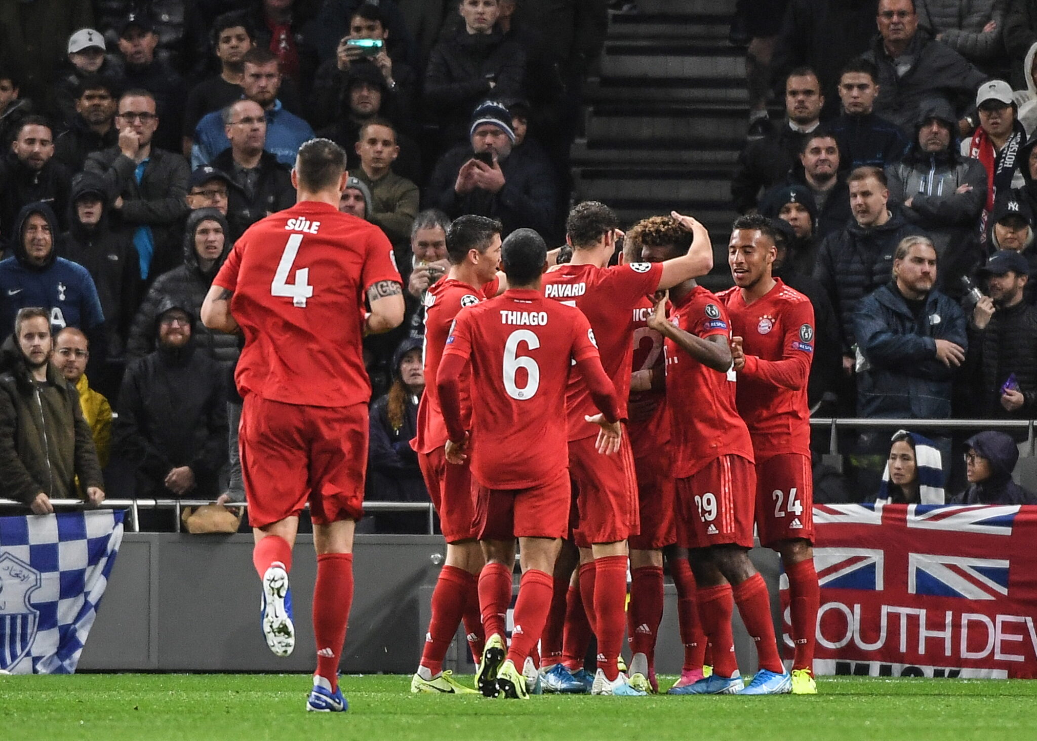 Διασυρμός χωρίς προηγούμενο για Τότεναμ από Μπάγερν, νέο κάζο για Ρεάλ