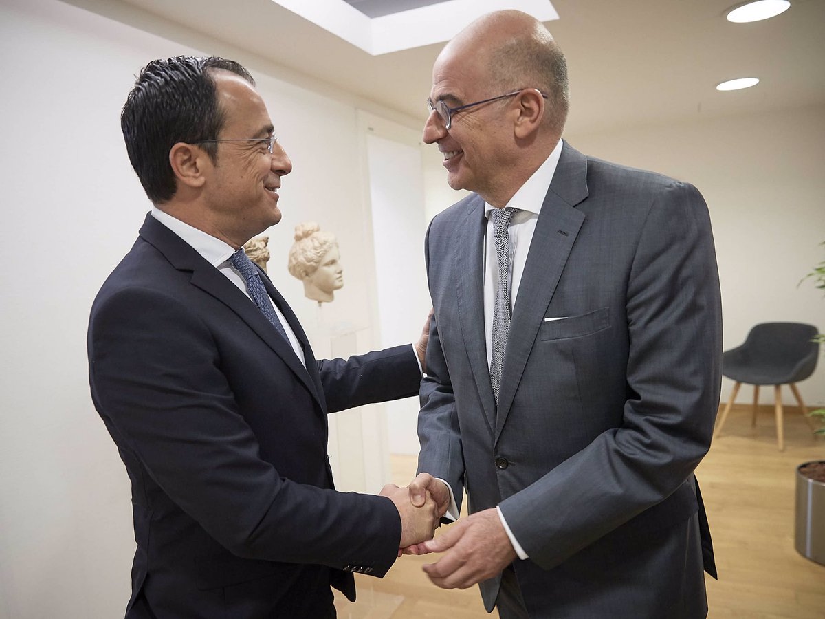 Επίσκεψη "αστραπή" Δένδια στην Κύπρο για συντονισμό (ΒΙΝΤΕΟ)