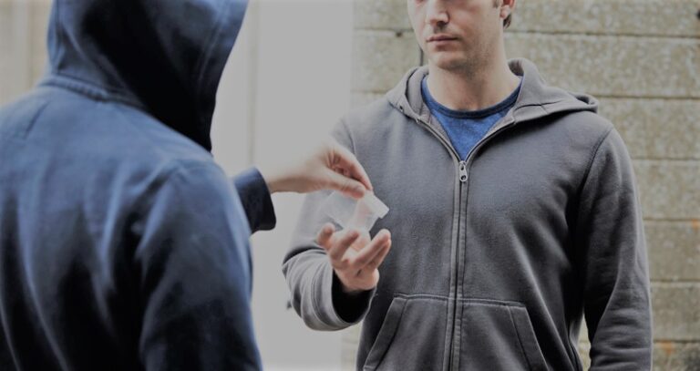 "Tσάκωσαν" 17χρονο με κοκαϊνη και κάνναβη στην επαρχία Αμμοχώστου