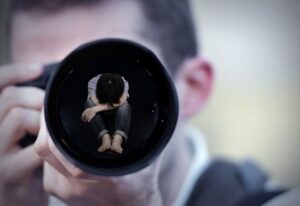 Διαστάσεις χιονοστιβάδας λαμβάνει η υπόθεση παιδικής πορνογραφίας (ΒΙΝΤΕΟ)