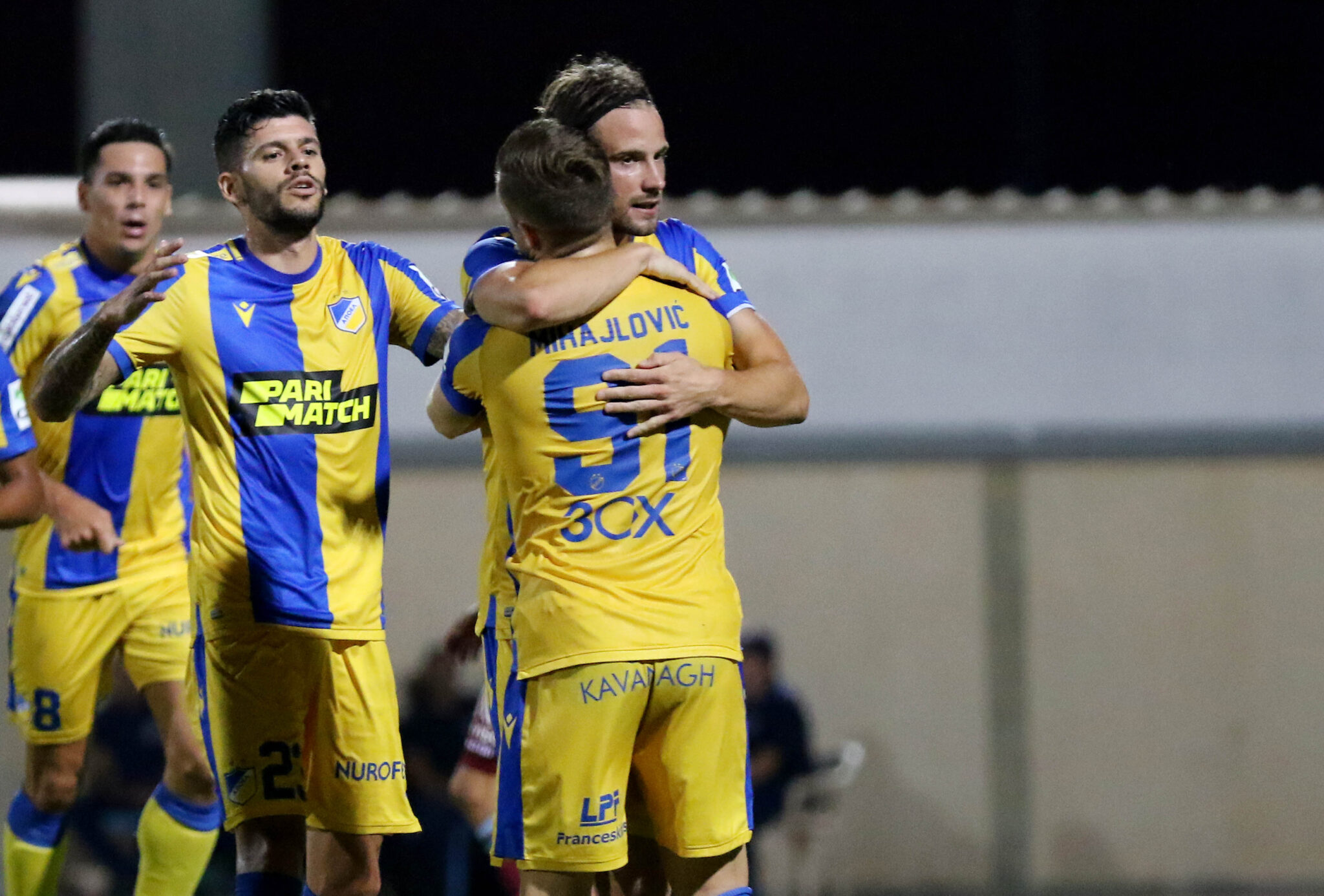 Οκτώ αγώνες είναι υπερβολικά πολλοί για τον ΑΠΟΕΛ…