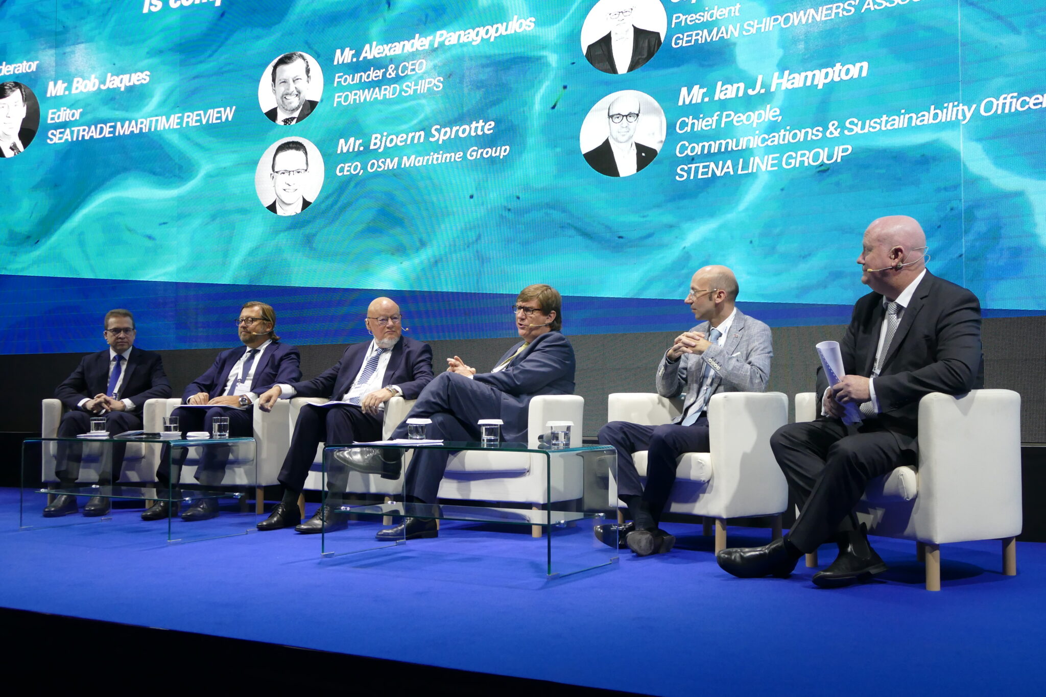 ΙΣΧΥΡΕΣ ΝΑΥΤΙΛΙΑΚΕΣ ΠΡΟΣΩΠΙΚΟΤΗΤΕΣ ΤΗΣ ΔΙΕΘΝΟΥΣ ΝΑΥΤΙΛΙΑΣ ΣΥΝΑΝΤΩΝΤΑΙ ΣΤΗ ΛΕΜΕΣΟ