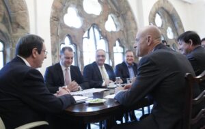 Άκουσε τις εξηγήσεις της ΕΝΙ για τις δηλώσεις του CEO της ο Γιώργος Λακκοτρύπης