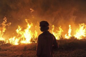 Κύμα πυρκαγιών σε Συρία και Λίβανο με τις αρχές να "φωνάζουν" για βοήθεια