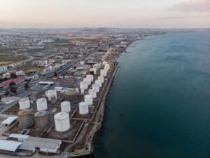 Σε κρίσιμη καμπή η μετακίνηση πετρελαιειδών και υγραερίου από τη Λάρνακα