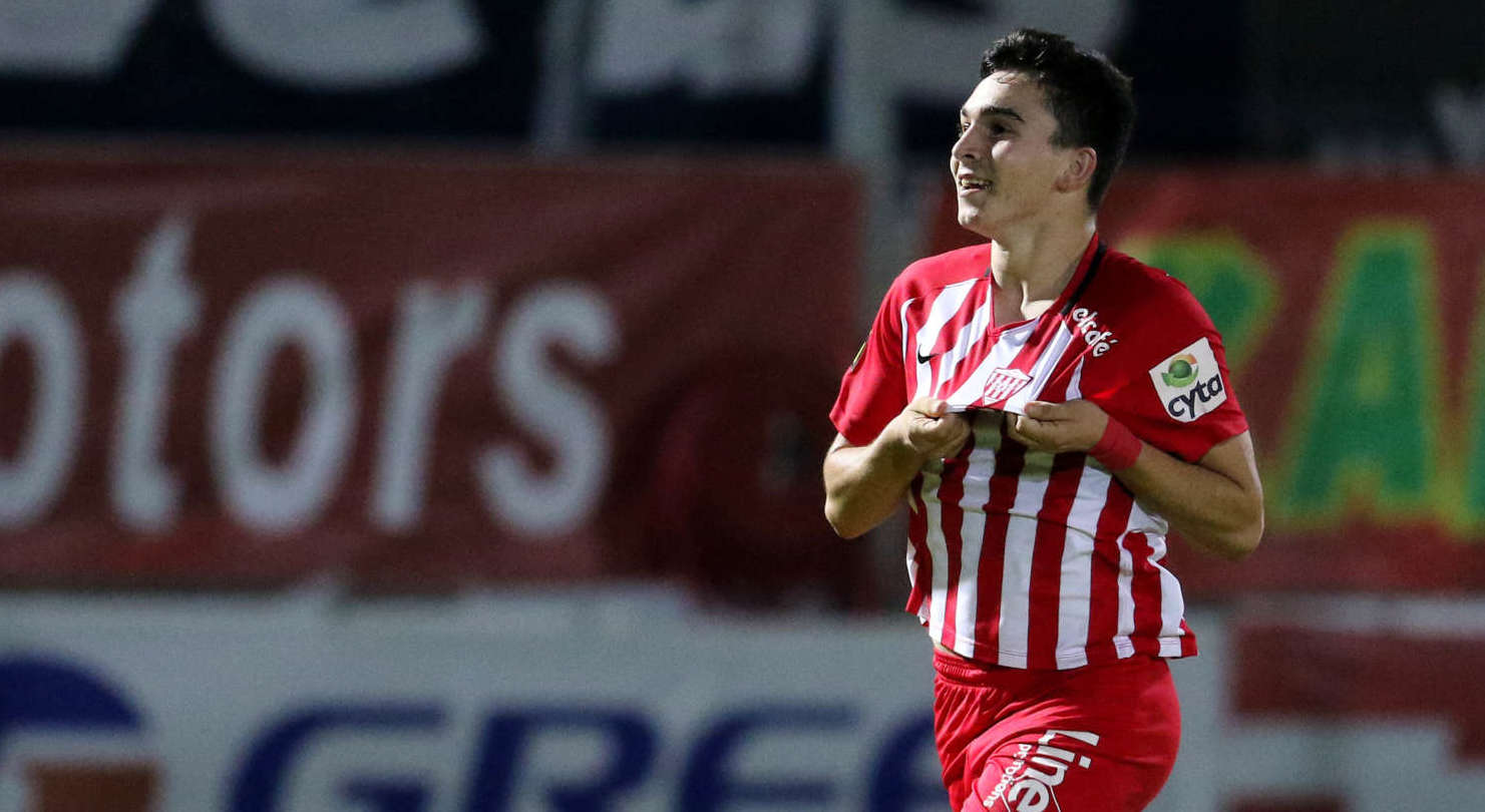 Υπόγραψε στον Ολυμπιακό ο Κωστή, πάει Ρέντη την Τρίτη