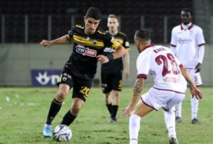 «Κόλλησε» στη Λάρισα η ΑΕΚ