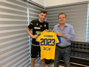 Επίσημο: «Έδεσε» τον Νικόλα ο ΑΠΟΕΛ