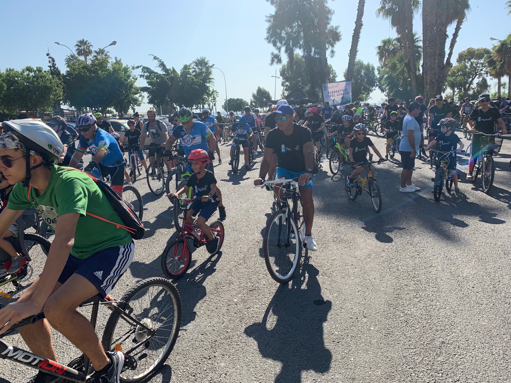 Εκατοντάδες πολίτες κάθε ηλικίας συμμετείχαν  στον Ποδηλατικό Γύρο Λεμεσού