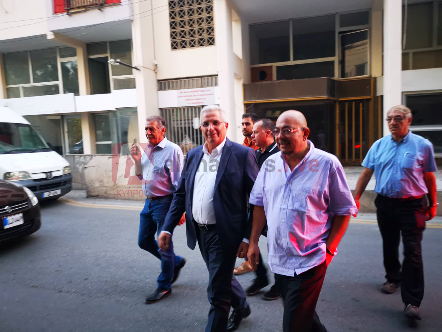 "Γέφυρα επικοινωνίας Ε/κ και Τ/κ" το γραφείο του Νιαζί στα κατεχόμενα (ΒΙΝΤΕΟ)