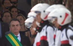 Πρόεδρος Βραζιλίας: Διέταξε έρευνες για πετρελαιοκηλίδες σε δεκάδες παραλίες