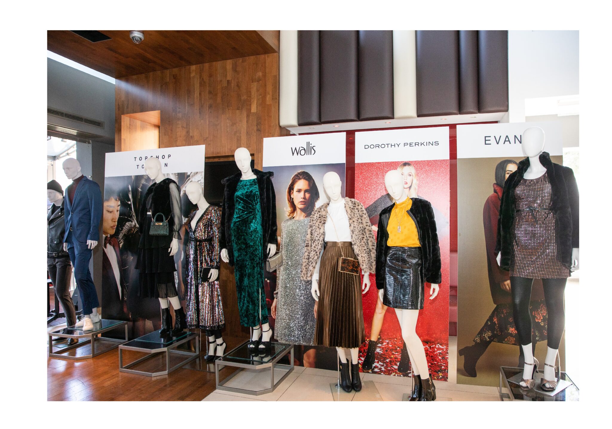 Χριστουγεννιάτικο Brunch με φόντο τις αγαπημένες μας συλλογές