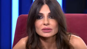 Άσπα Τσίνα:"Τρελάθηκα όταν έμαθα ότι ο σύντροφος μου είχε σχέση με άλλη γυναίκα"