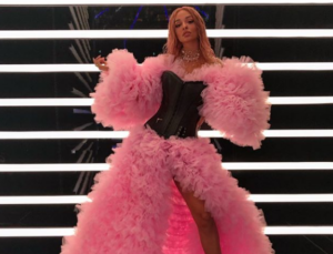 Τα νυχτοπερπατήματα της Φουρέιρα στη Λευκωσία με την "Dream Team" του Fuego-ΦΩΤΟ