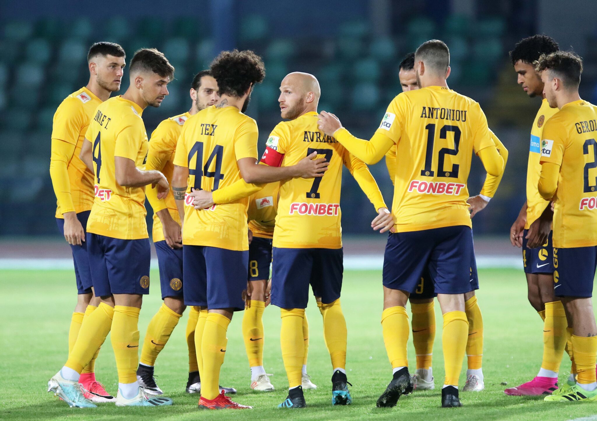 Επιστρέφουν τρεις και για ερωτηματικό τρεις στην ΑΕΛ