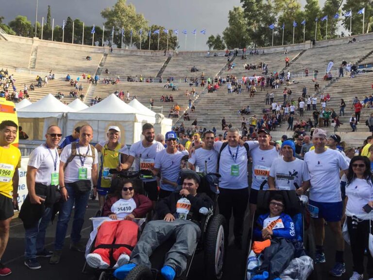 O Κλείτος, η Κάλια και ο Αλέξανδρος συγκίνησαν τον Μαραθώνιο της Αθήνας (ΒΙΝΤΕΟ)