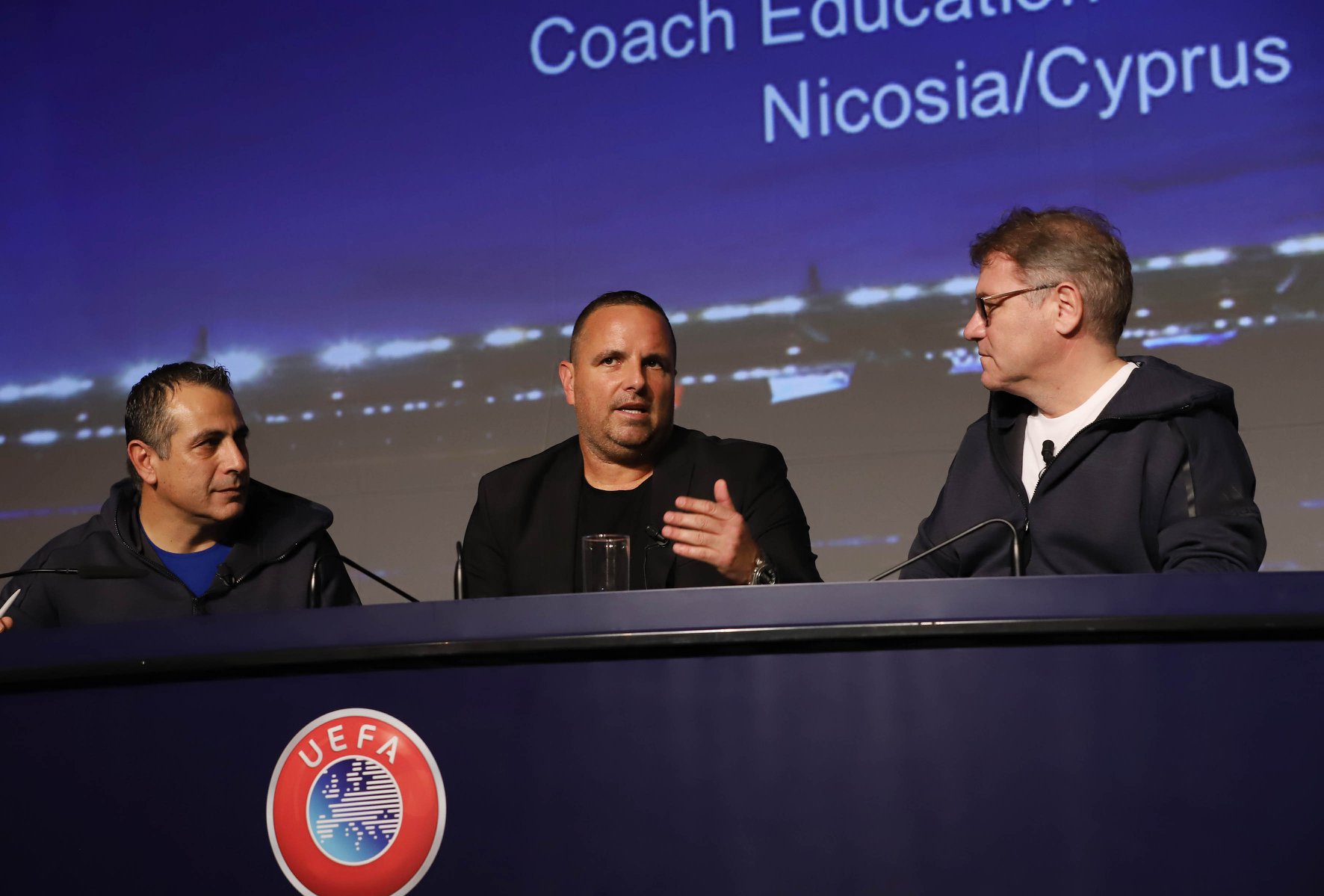 Μπεν Σιμόν: «Η Εθνική Κύπρου μπορεί να προκριθεί σε τελική φάση»