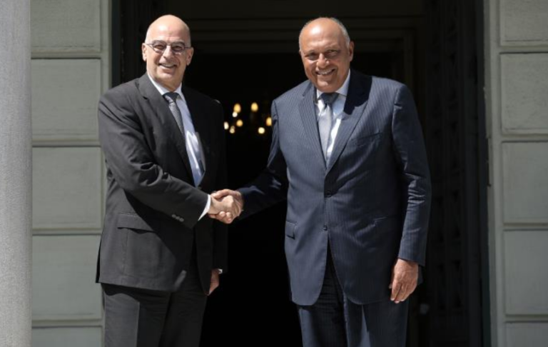 Συνάντηση ΥΠΕΞ Ελλάδας – Αιγύπτου με φόντο το Μνημόνιο Κατανόησης