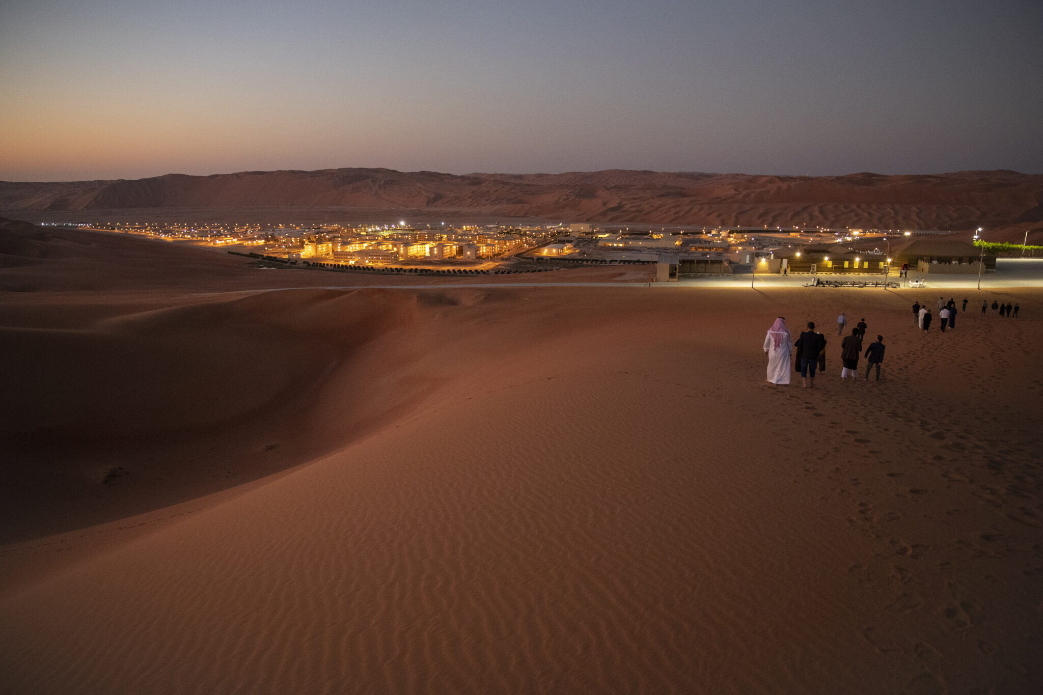 Saudi Aramco: Γιατί ο γίγαντας πωλεί για πρώτη φορά μετοχές στο χρηματιστήριο