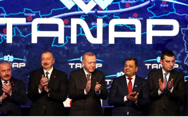 Εντογάν: Καταγγέλλει απειλές κατά της Λιβύης μετά τη συμφωνία