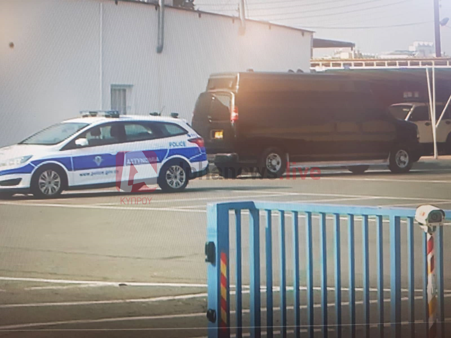 «Ξεσκονίζουν» τους servers που είναι εγκατεστημένοι στο κατασκοπευτικό βαν (VID)