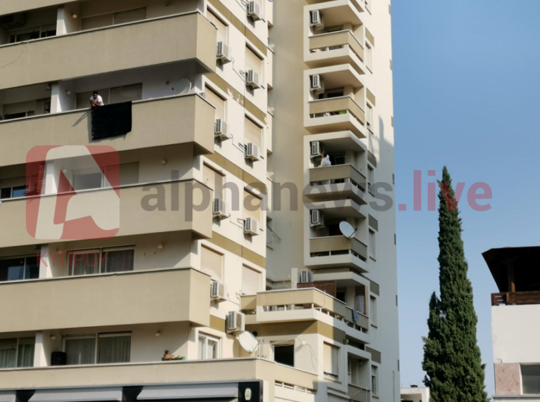 Νεκρός άντρας βρέθηκε σε μπαλκόνι διαμερίσματος στη Λευκωσία (ΦΩΤΟ)