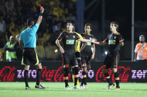 «Μου είπαν να γράψω ότι με έβρισε ο Μπόρδα» (ΒΙΝΤΕΟ)