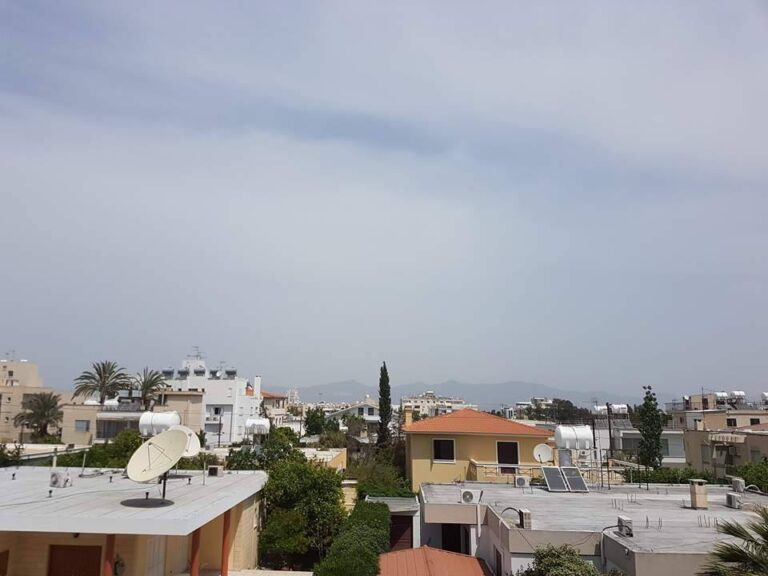 Υψηλές συγκεντρώσεις σκόνης στην ατμόσφαιρα σήμερα με επιπτώσεις στην υγεία