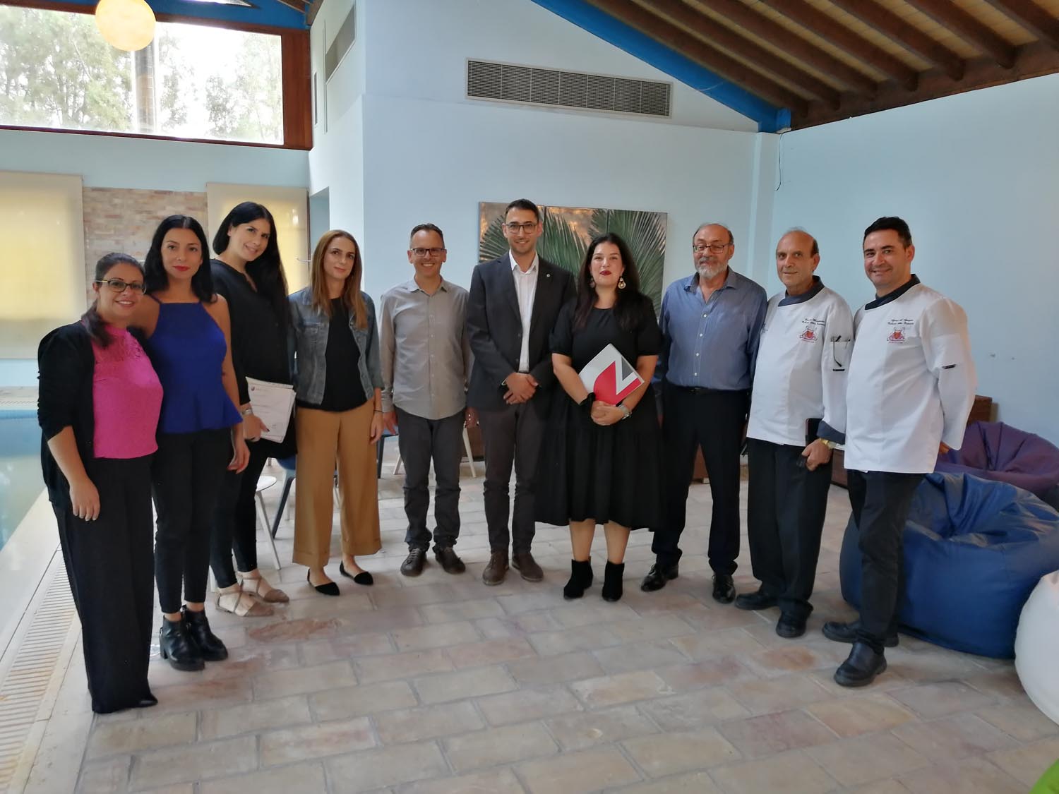 Επίδοση πιστοποιητικών στη Δομή Εφήβων της Αγίας Σκέπης και ΡΕΤΟ