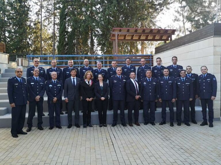 Aυτοί είναι οι αξιωματικοί της Αστυνομίας Kύπρου που αποφοίτησαν από το FBI