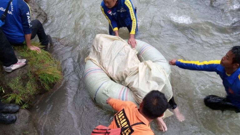 Στους 35 ανήλθε ο αριθμός των νεκρών από την πτώση λεωφορείου σε χαράδρα