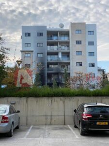 Στιγμές τρόμου έζησαν ένοικοι σε πολυκατοικία στο Στρόβολο (ΒΙΝΤΕΟ&ΦΩΤΟ)