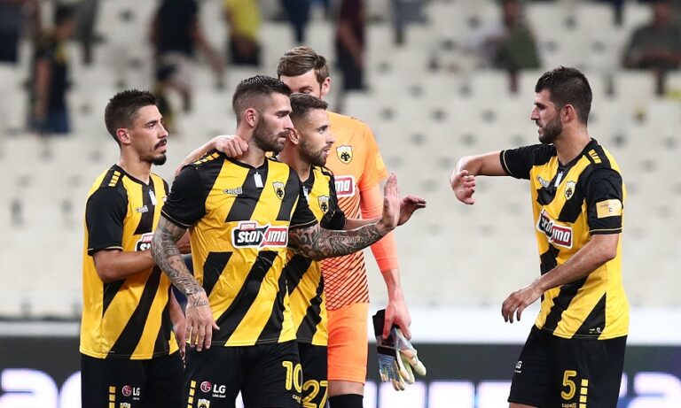 Ψάνει τρίποντο υπό το βλέμμα του Καρέρα η ΑΕΚ