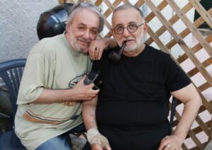 Θάνος Μικρούτσικος: To δημόσιο "αντίο" από φίλους και γνωστούς (ΦΩΤΟ)