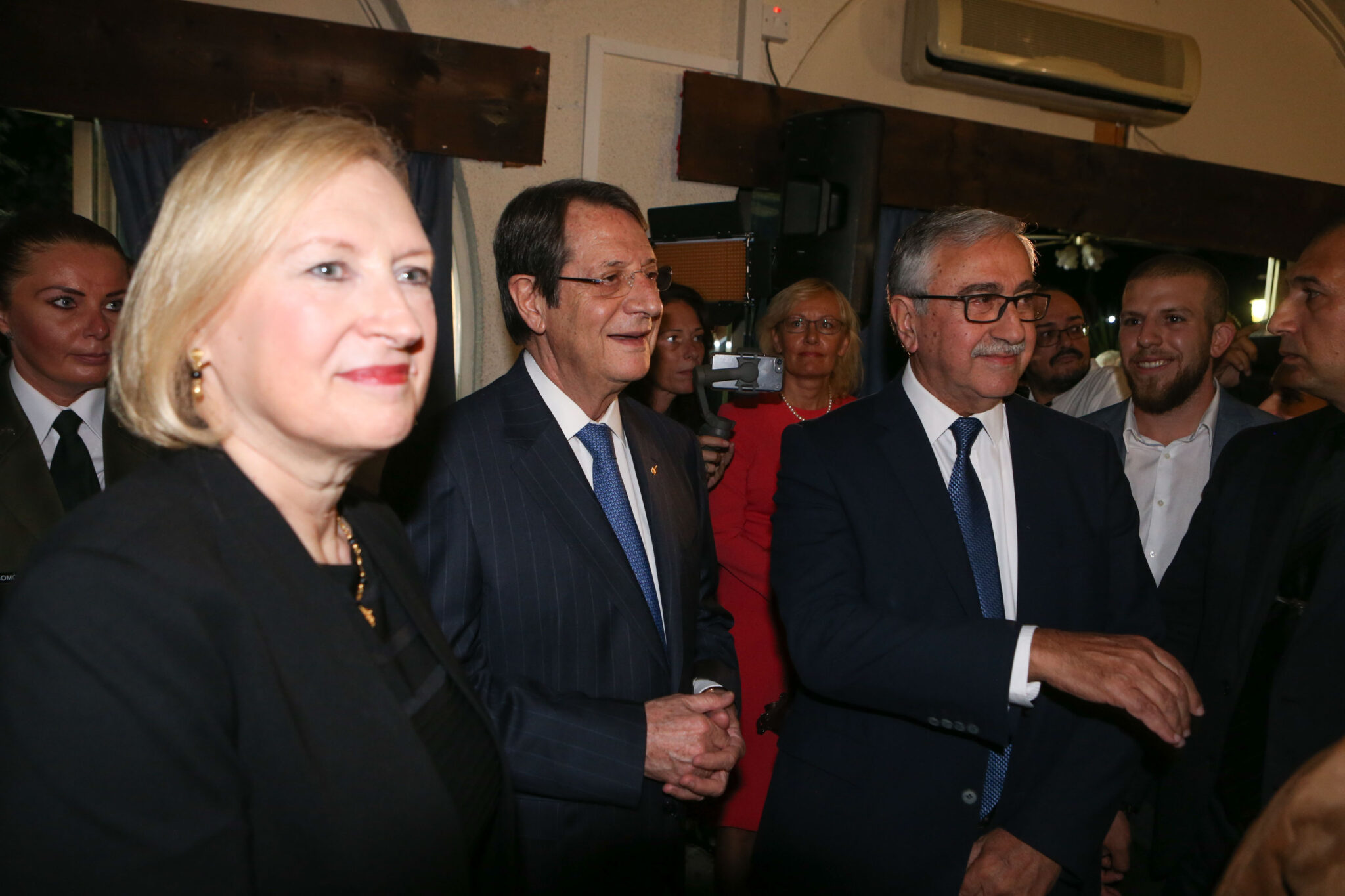 Ακύρωσαν back to back Aναστασιάδης-Ακιντζί την παρουσία τους στο δείπνο Σπέχαρ