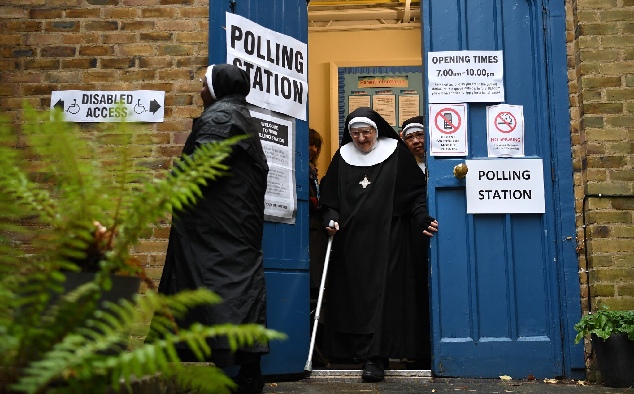 Εκλογές ΗΒ: Ξεκάθαρη νίκη Τζόνσον και Συντηρητικών