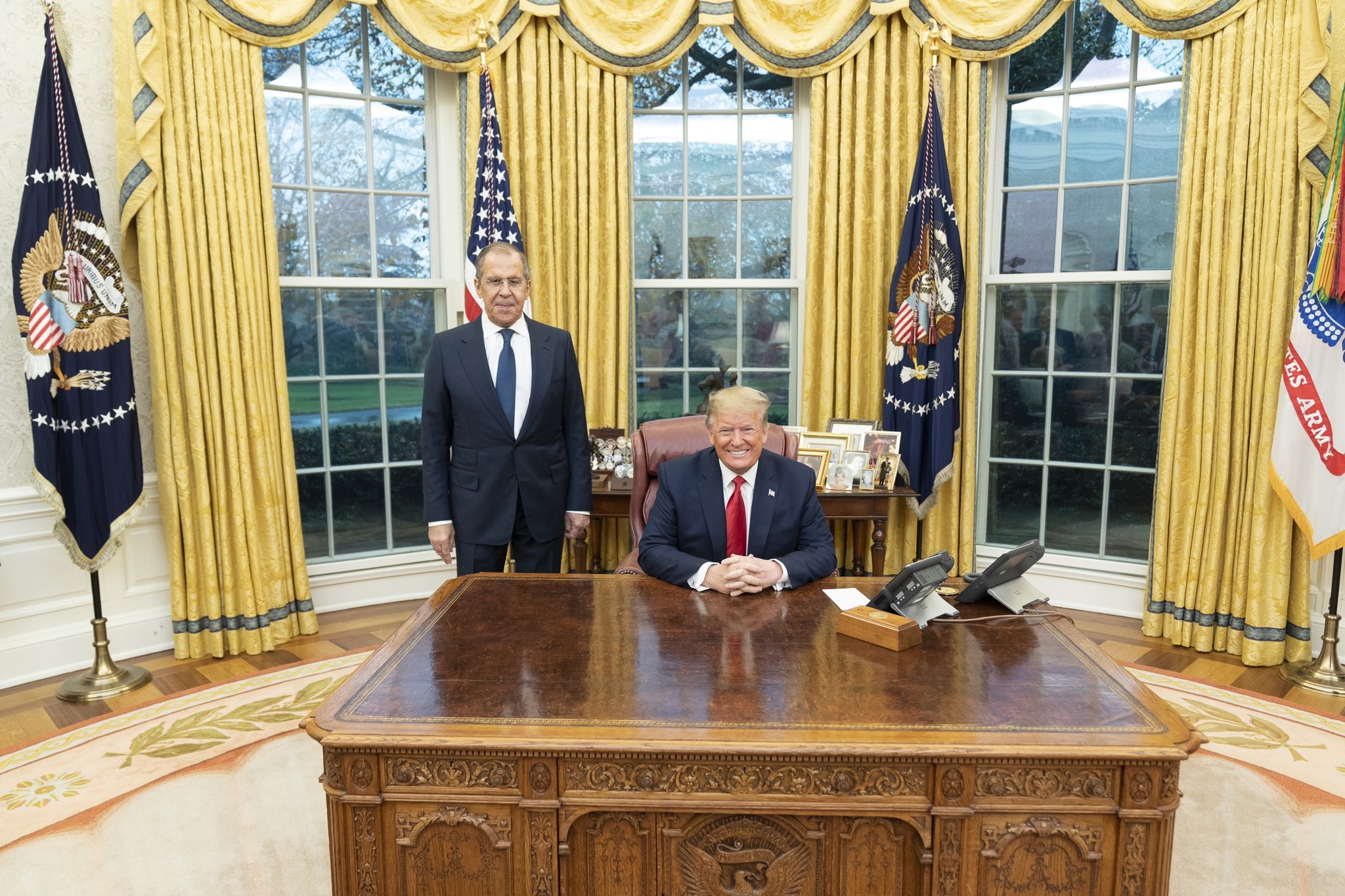 "Μην ανακατευτείτε στις αμερικανικές εκλογές" το μήνυμα Τράμπ προς Λαβρόφ